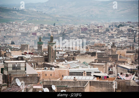 L'Afrique du Nord, Maroc, toits de Fès el-Bali, Fès, Maroc . Banque D'Images