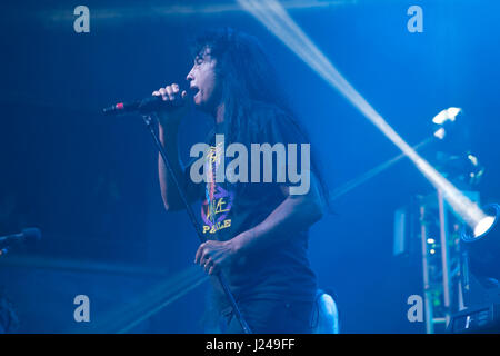 San Francisco, USA. Apr 23, 2017. Joey Belladonna d'Anthrax effectue au Fillmore le 23 avril 2017 à San Francisco, Californie. Crédit : l'accès Photo/Alamy Live News Banque D'Images