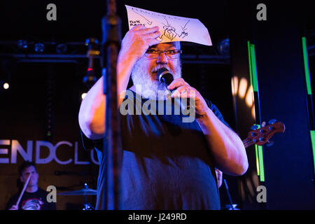 Milan, Italie. Apr 23, 2017. L'Américain KYLE GASS BAND effectue sur scène au Club durant la légende "Thundering Herd Tour 2017' Credit : Rodolfo Sassano/Alamy Live News Banque D'Images