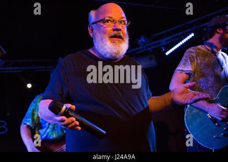 Milan, Italie. Apr 23, 2017. L'Américain KYLE GASS BAND effectue sur scène au Club durant la légende "Thundering Herd Tour 2017' Credit : Rodolfo Sassano/Alamy Live News Banque D'Images