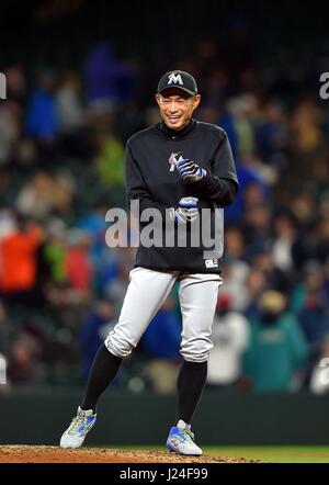 Seattle, Washington, USA. 18 avr, 2017. Ichiro Suzuki (MLB) Marlins : Ichiro Suzuki du Miami Marlins Baseball avant le match contre les Mariners de Seattle à Safeco Field de Seattle, Washington, United States . Credit : AFLO/Alamy Live News Banque D'Images