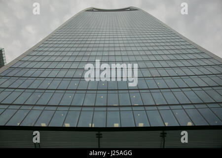 Bâtiment famouse talkie walkie à Londres Banque D'Images