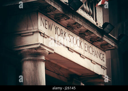 NEW YORK - 5 SEPTEMBRE : New York Stock Exchange libre le 5 septembre 2014 à Manhattan, New York City. C'est la plus grande bourse en m Banque D'Images