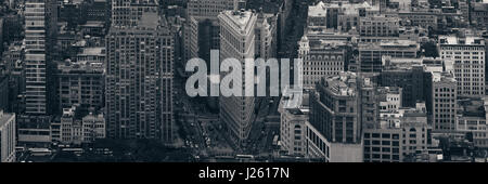 New York City - SEP 11 : Flatiron Building panorama libre le 11 septembre 2015 à New York. Il est l'un des plus célèbres gratte-ciel et la sy Banque D'Images