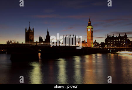 Big Ben et des chambres du Parlement, Londres, Angleterre, Royaume-Uni Banque D'Images