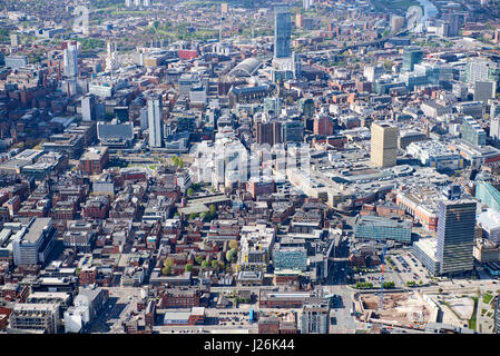 Le centre-ville de Manchester à partir de l'air, North West England, UK Banque D'Images