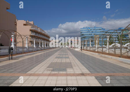 Paseo Chinyero, Playa de las Americas, Arona, Tenerife, Canaries, Espagne. Banque D'Images