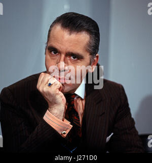 Deutscher Modeschöpfer Karl Lagerfeld, Deutschland 1980 er Jahre. Karl Lagerfeld allemand, l'Allemagne des années 1980. Banque D'Images