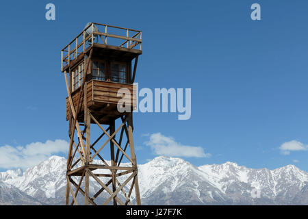 Lone Pine, CA, USA. Mar 31, 2017. L'un des tours de garde à l'Manzanar National Historic Site le jeudi 30 mars 2017 dans la région de Lone Pine, CA.Copyright © 2017 Paul Kitagaki Jr. Crédit : Paul Kitagaki Jr./ZUMA/Alamy Fil Live News Banque D'Images