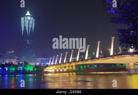 Lac de l'Ouest place culturelle nuit cityscape in Hangzhou China Banque D'Images