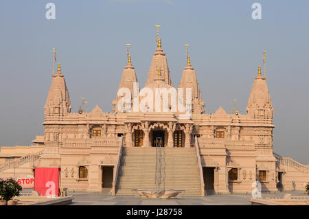 Temple BAPS Shri Swaminarayan Mandir Pune Maharashtra Banque D'Images