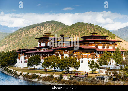 La célèbre Punakha Dzong (Bhoutan) Banque D'Images