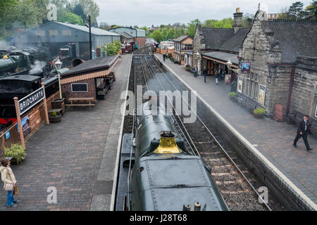 Le train à vapeur Royal Scot entrée en Bridgnorth, Shropshire, West Midlands, Royaume-Uni. Severn Valley Railway. Banque D'Images