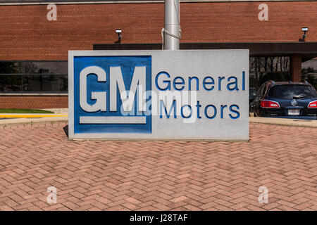 Marion - Circa Avril 2017 : Le logo de General Motors et de la signalisation à la division de fabrication de métal. GM a ouvert cette plante en 1956 III Banque D'Images