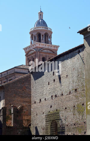 Mantoue, IItaly, Palazzo Ducale et à clocher de Santa Barbara Banque D'Images