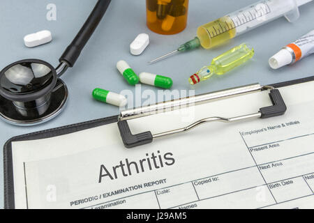 Le diabète, les médicaments et les seringues comme concept de santé traitement ordinaire Banque D'Images