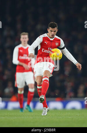 Granit Xhaka arsenaux au cours de l'EFL Cup quarter-final match entre Arsenal et de Southampton à l'Emirates Stadium à Londres. Le 30 novembre 2016. Utilisez uniquement rédactionnel - Premier League Ligue de football et les images sont soumis à licence DataCo voir le www.football-dataco.com Banque D'Images