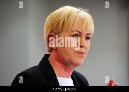 Leader travailliste écossais Johann Lamont lors de la présentation du rapport de la Commission de dévolution du parti Banque D'Images