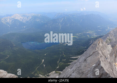 Belle vue sur le lac en Allemagne. Eibsee Banque D'Images