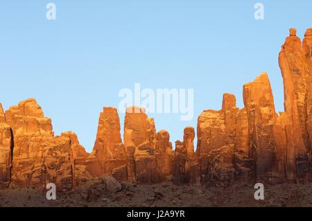 HHll appelé 'Jack' Bridger dans Indian Creek, près de Canyonlands, Utah, USA. Banque D'Images