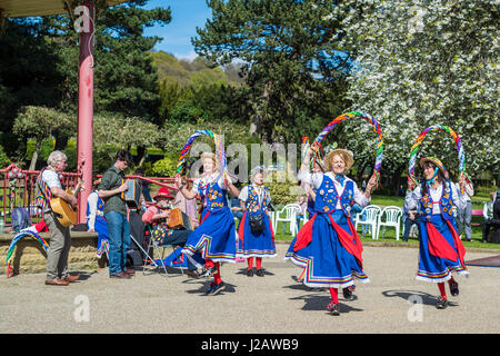Le merveilleux village de Saltaire, près de Bradford. Site du patrimoine mondial de l'UNESCO et de l'ancienne maison du célèbre artiste David Hockney Banque D'Images