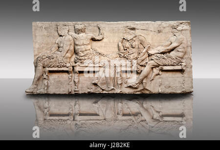 En Releif Sculptures de la Frise orientale autour le Parthénon Block IV 24-27. Du Parthénon de l'acropole d'Athènes. Un Musée Britannique Expositio Banque D'Images