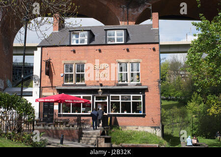 L'auberge de bateau, vallée de Ouseburn, Newcastle upon Tyne, England, UK Banque D'Images