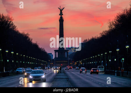 La colonne de la Victoire, à Berlin, en Allemagne, de la rue 17. Juin, Banque D'Images