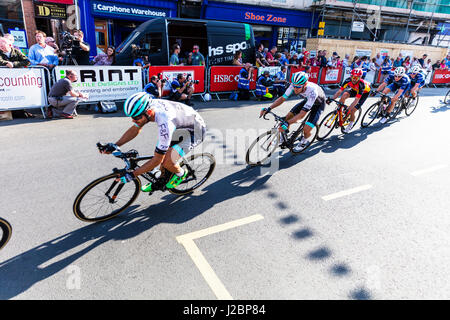 Tour de France, dans le Yorkshire, UK Tour De Yorkshire 28 coureurs cyclistes les cyclistes professionnels course course course 2016 mens Banque D'Images