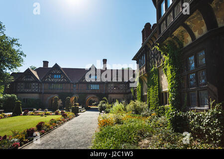 Potsdam, Allemagne, le 27 août 2016 : vue sur le château de Cecilienhof à Potsdam en été Banque D'Images