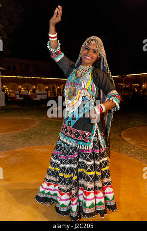 Gypsy Dance entertainment. Jaisalmer. Jaisalmer. Le Rajasthan. L'Inde. Banque D'Images