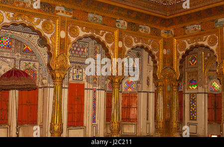 Palais de fleurs. Moti Mahal. Phool Mahal. Fort Mehrangarh. 10e siècle. Jodhpur. Le Rajasthan. L'Inde. Banque D'Images