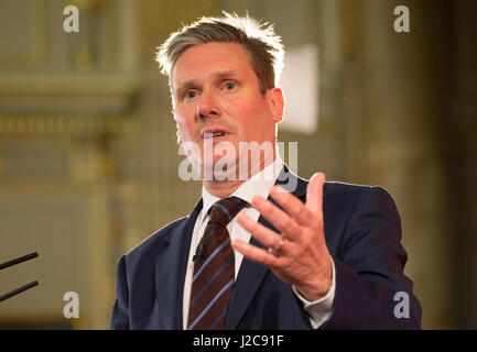 Keir Starmer MP, peine ombre secrétaire d'État à la sortie de l',expose ses plans pour la sortie de l'Union européenne Banque D'Images