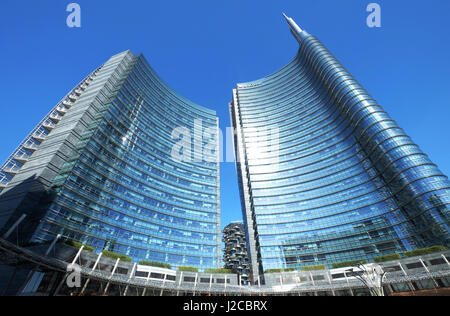 Le gratte-ciel Tour Unicredit par Cesar Pelli, est le plus grand bâtiment en Italie. Quartier de Porta Nuova Milan Lombardie Banque D'Images