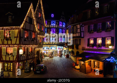 La France, Grand Est, Colmar, marché de Noël, Noël en Alsace est connu sous le slogan "Noel en Alsace" Banque D'Images