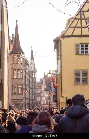 La France, Grand Est, Colmar, marché de Noël, Noël en Alsace est connu sous le slogan "Noel en Alsace" Banque D'Images