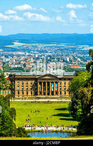 Jardin du château dans la ville historique de Kassel, Hesse, Allemagne Banque D'Images