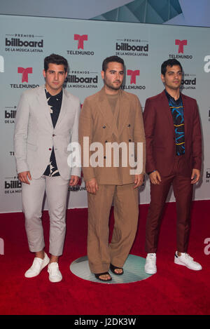 Coral Gables, en Floride, aux Etats-Unis. 27 avril, 2017. Reik assiste à l'Amérique latine Billboard Music Awards à Watsco Centre à Coral Gables, en Floride le 15 avril 2017. Crédit : Aaron Gilbert/MediaPunch/Alamy Live News Banque D'Images