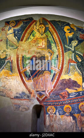 Seconde moitié du xiie siècle, fresques romanes de l'abside d'Esterri de Cardos représentant le Christ Pantocrator. L'église de Sant Pau d'Estirri Banque D'Images
