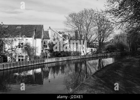 La New River, près de Harringay à Finsbury Park, London UK Banque D'Images