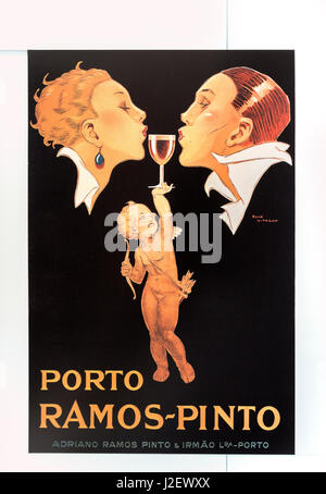 Regua Douro, Portugal, musée, affiche pour port Ramos-Pinto (grand format formats disponibles) Banque D'Images