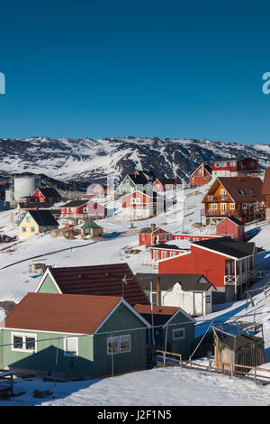 Le Groenland, baie de Disko, Ilulissat, augmentation de la vue sur la ville Banque D'Images