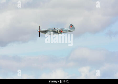 Lancaster, États-Unis - 25 mars 2017 : de l'afficheur pendant le Los Angeles County Air Show à la William J. Fox Aviation. Banque D'Images