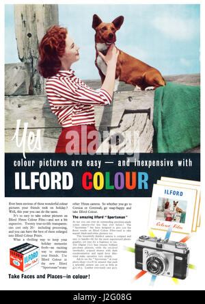 1958 La publicité pour le film et couleur d'Ilford Ilford Sportsman appareil photo. Banque D'Images