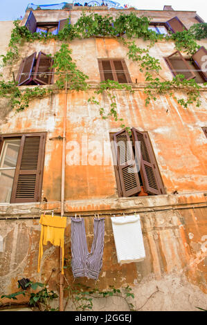 Allée traditionnelle dans le Trastevere - Rome Italie Banque D'Images