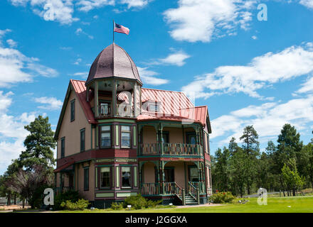 USA, Arizona, McCarty Entreprises Bâtiment de style Queen Anne victorienne pour ses bureaux Front Elevation (grand format formats disponibles) Banque D'Images