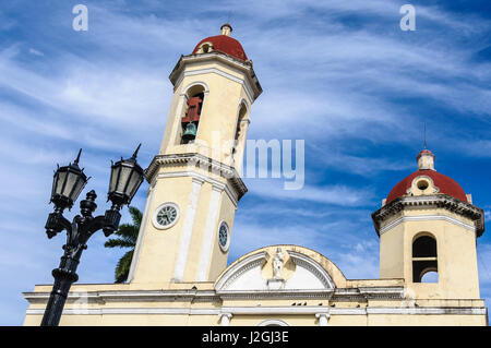Purisma Concepcion Cathédrale de Jose Marti Park, l'UNESCO World Heritage place principale de Cienfuegos, Cuba Banque D'Images