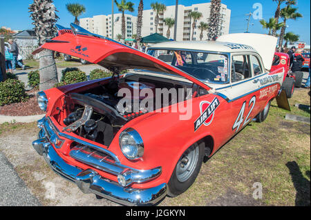 Les voitures NASCAR antiques nord, tourner, Ponce Inlet, Florida, USA Banque D'Images
