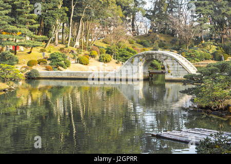 Le Jardin Shukkeien et de style japonais à Hiroshima, au Japon. Banque D'Images