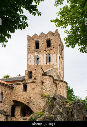 Monastère de St Martin du Canigou, département des Pyrénées-Orientales, dans le sud de la France Banque D'Images